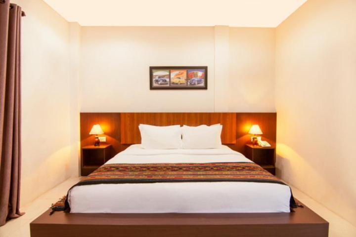 Diva Lombok Resort Senggigi Exteriör bild